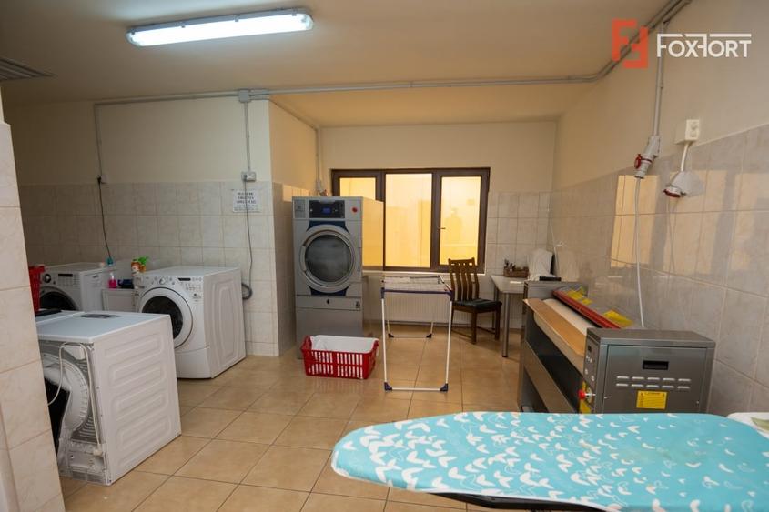 Hotel Miky Arad de vanzare | Investitie cu utilizari multiple | 42 camere cazare - 52