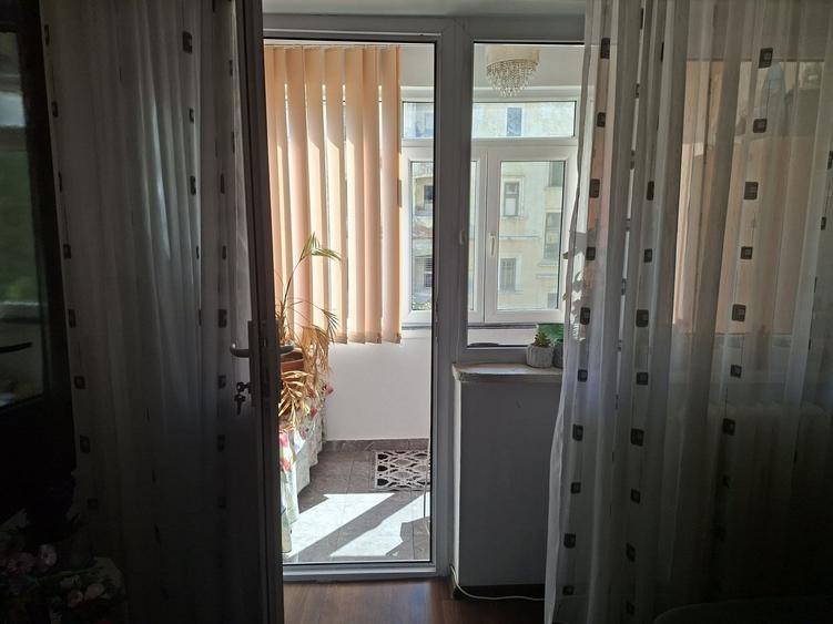Apartament cu 3 camere în Podari