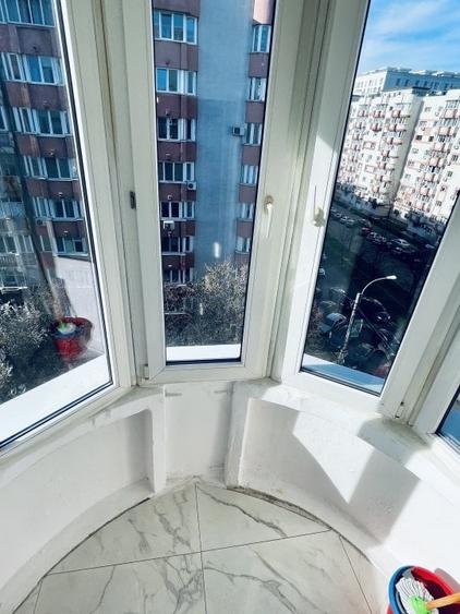 Garsonieră decomandată în 13 Septembrie
