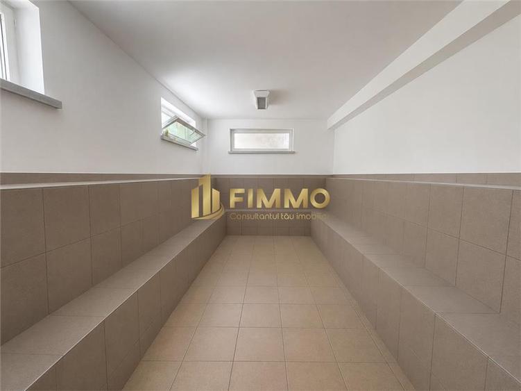 Spațiu comercial, de 252 mp, în Obcini