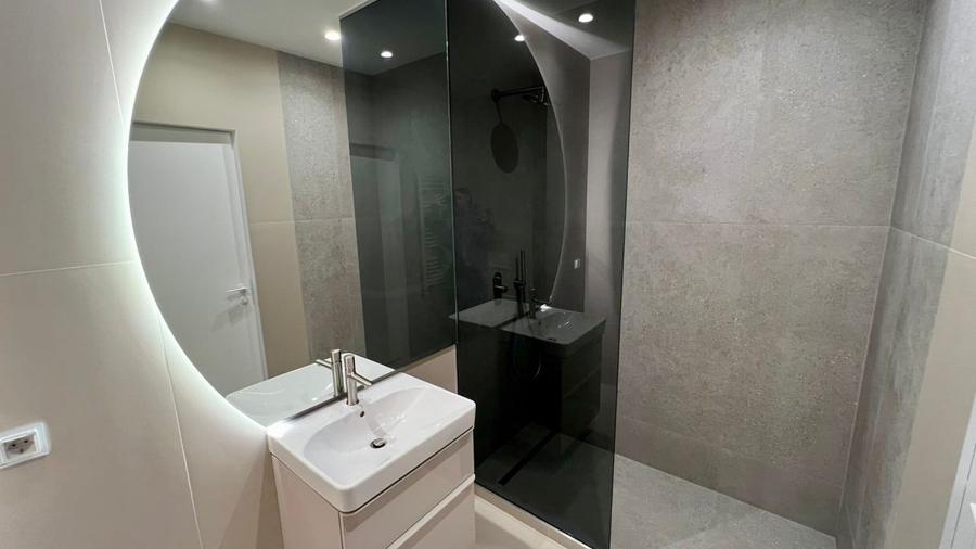 Apartament cu 2 camere decomandat, mobilat în Aviației
