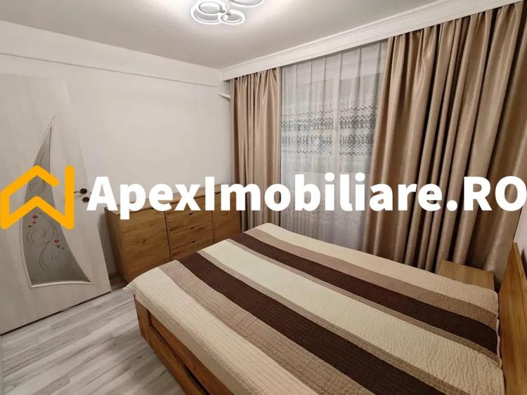 Apartament cu 2 camere semidecomandat, mobilat în Tei