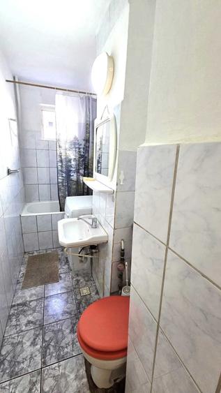 Apartament cu 2 camere semidecomandat în Rogerius