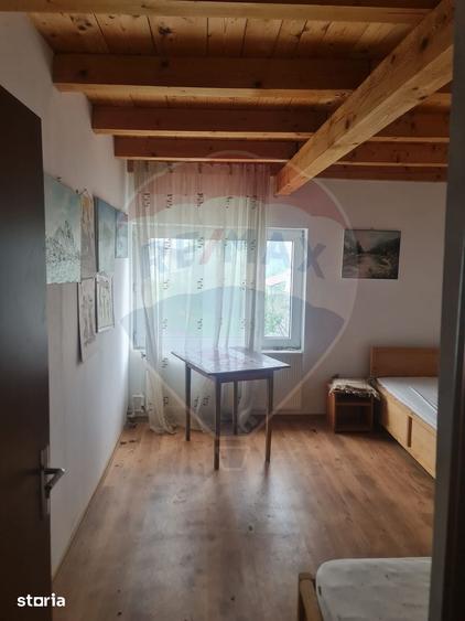 Spațiu comercial, de 1,650 mp, în Baia de Fier
