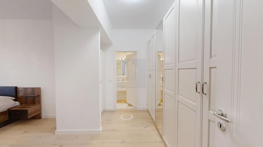 Apartament cu 4 camere decomandat, mobilat în Pipera