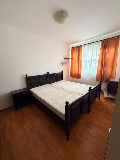 Apartament cu 2 camere semidecomandat în Chinteni