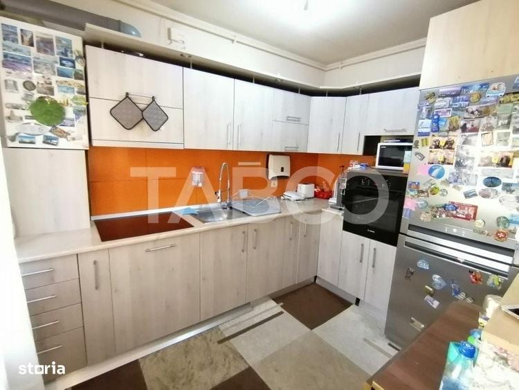 Apartament decomandat de vanzare 3 camere 87 mp utili mobilat Terezian - 10