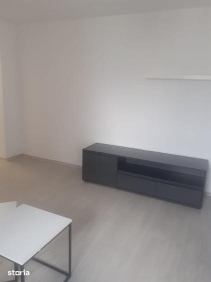 Apartament cu 2 camere decomandat în Titan