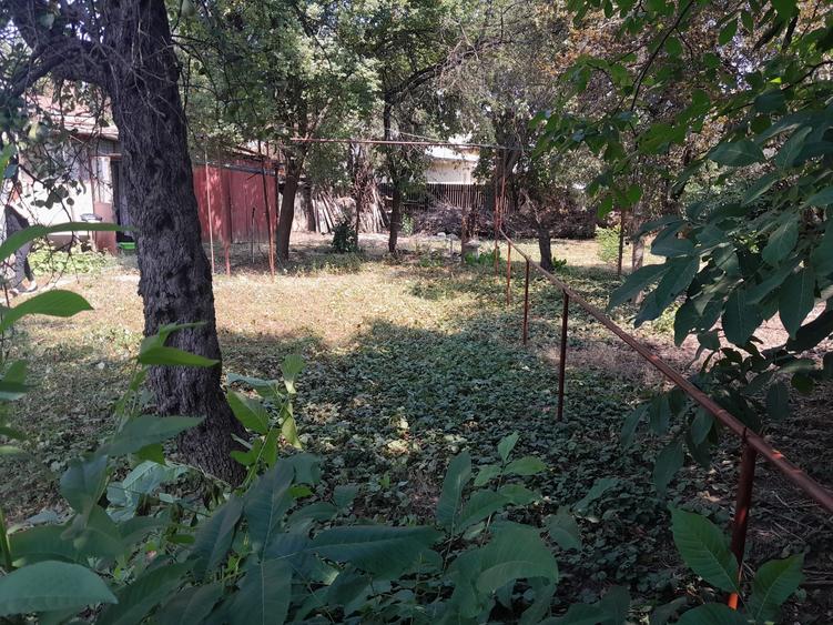 Teren Construcții intravilan de 670 mp, în Central