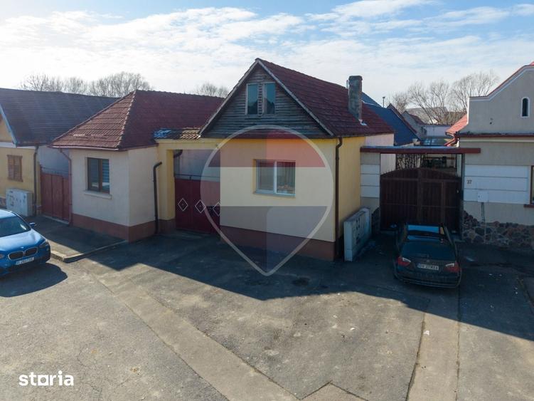 Casă cu 3 camere cu Teren 190 Mp în Cristian