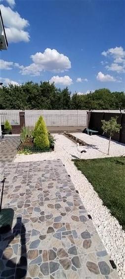 Duplex cu 3 camere cu Teren 300 Mp în Exterior Vest