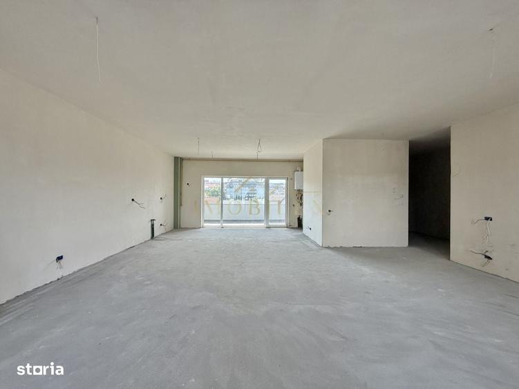 Apartament cu 4 camere în Bună Ziua