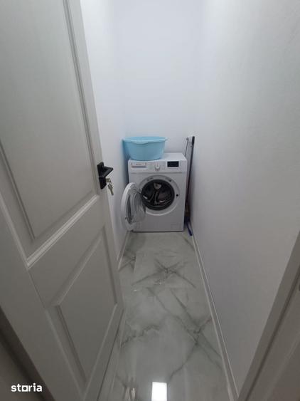 Apartament cu 3 camere decomandat în Petros