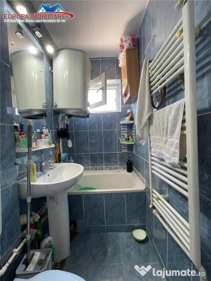 Apartament cu 2 camere semidecomandat în 23 August