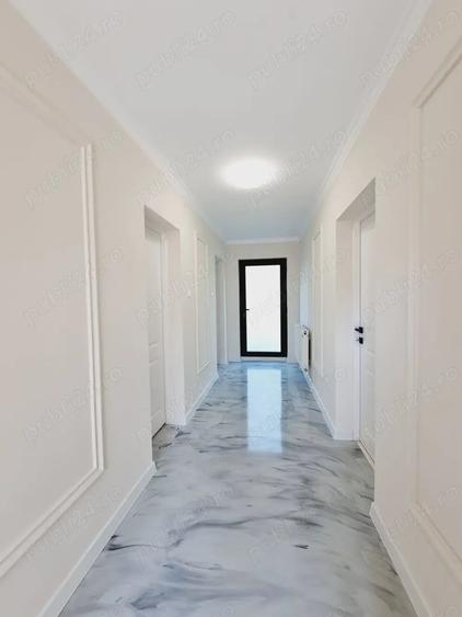 Casă cu 3 camere cu Teren 240 Mp în Central