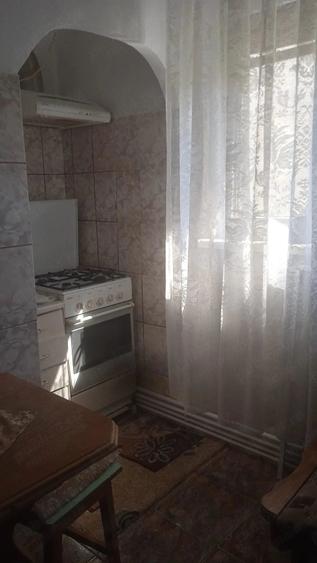 Apartament cu 2 camere decomandat, mobilat în Micro 20