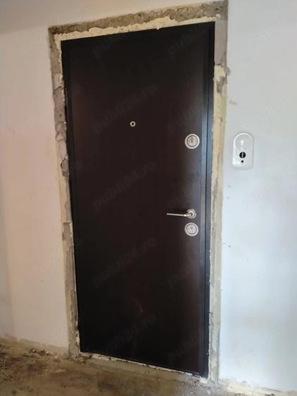 Proprietar, vand apartament cu 2 camere, decomandat, et1 - 3