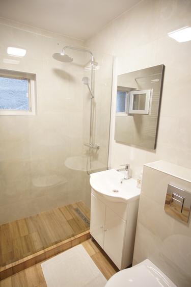 Apartament cu 2 camere semidecomandat în Timpuri Noi