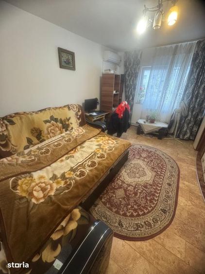 Apartament cu 3 camere decomandat în Inel I