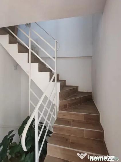 Casă cu 4 camere cu Teren 150 Mp în Central
