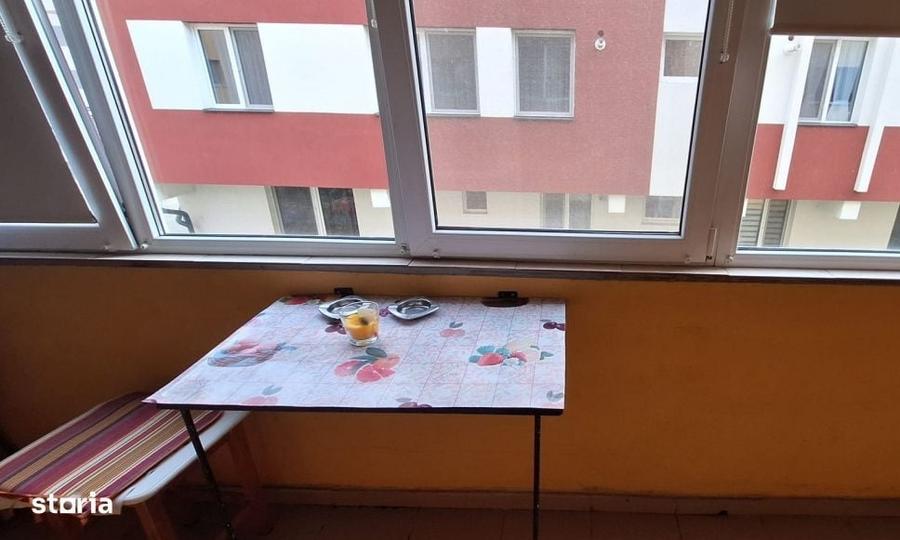 Apartament cu 2 camere decomandat în Luna