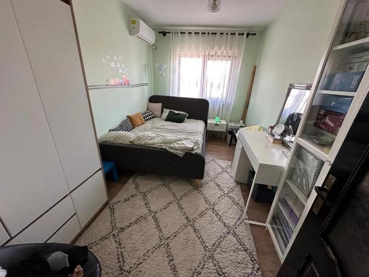 Apartament cu 3 camere decomandat, mobilat în Lunca Cetățuii