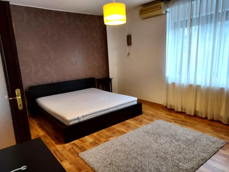 Apartament cu 3 camere în Dorobanți