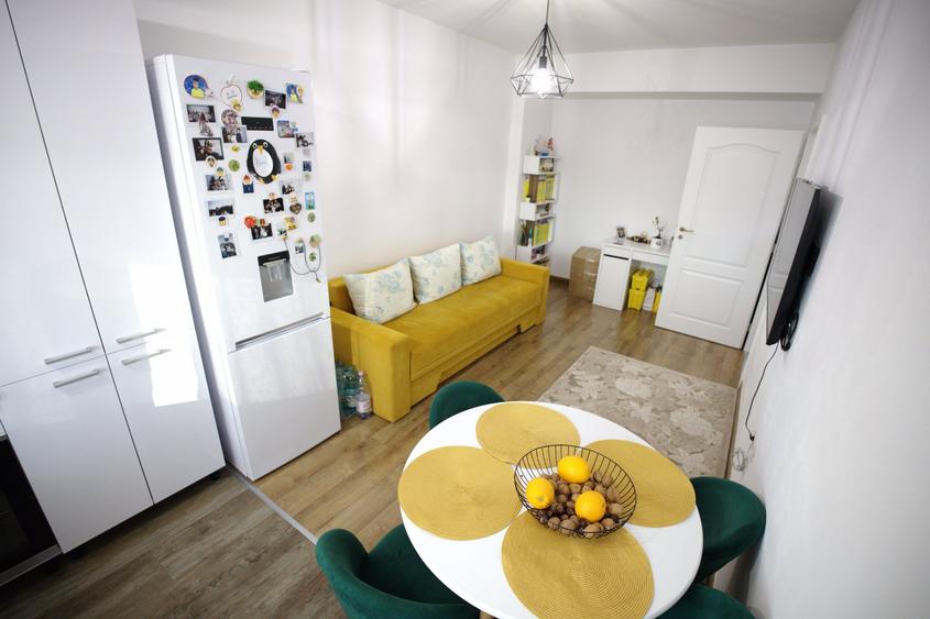 Apartament cu 3 camere decomandat, mobilat în Cug