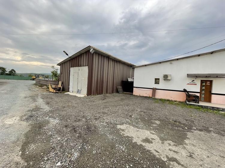 Spațiu comercial, de 240 mp, în Florești