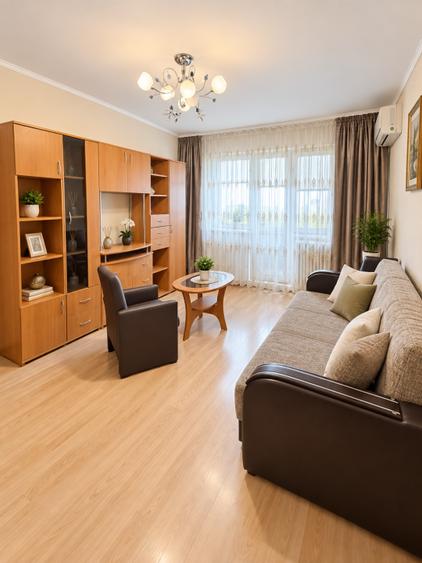 Apartament cu 3 camere semidecomandat în Craiovița Nouă