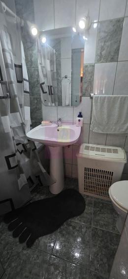 Casă individuală cu 5 camere cu Canalizare în Mislea