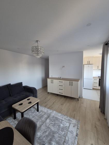 Apartament cu 2 camere semidecomandat în Central