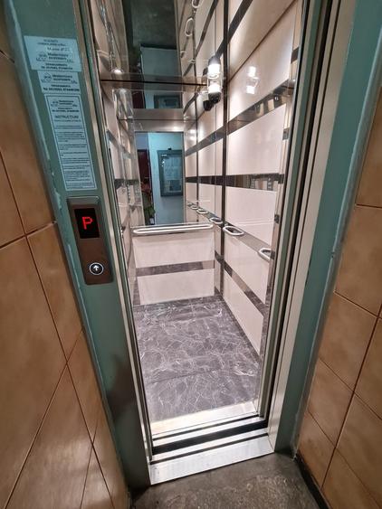 Garsonieră decomandată în 13 Septembrie