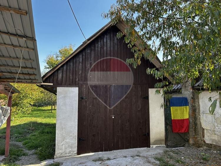 Casă individuală cu 6 camere cu Teren 722 Mp în Crăciunești