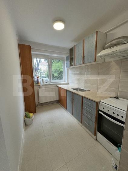Apartament cu 2 camere semidecomandat, mobilat în Libertății