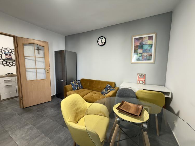 Apartament cu 2 camere semidecomandat, mobilat în Lacul Tei