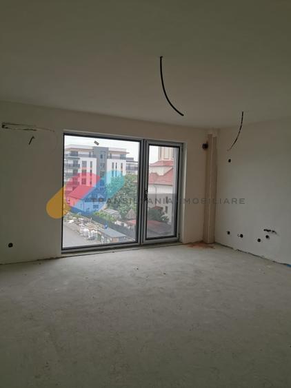 Apartament cu 2 camere semidecomandat în Între Lacuri