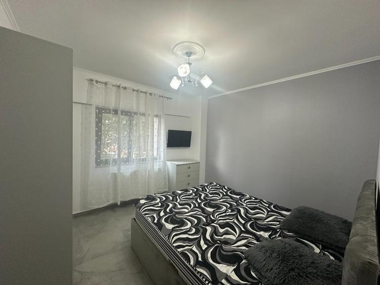 Apartament cu 2 camere decomandat în Cantacuzino