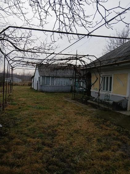 Teren de 1300 mp, în Urecheni