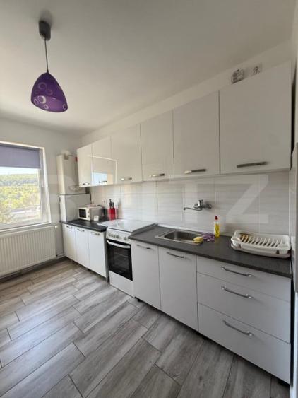 Apartament cu 3 camere decomandat în Tudor