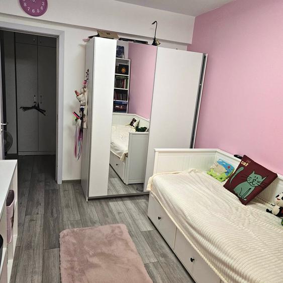 Casă cu 4 camere cu Canalizare în Titan