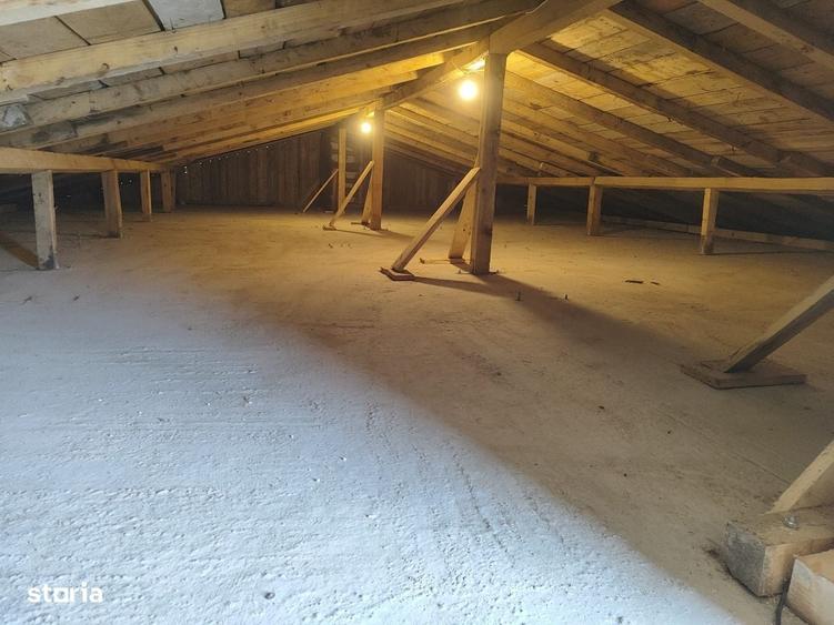 Casă cu 3 camere cu Teren 427 Mp în Berceni