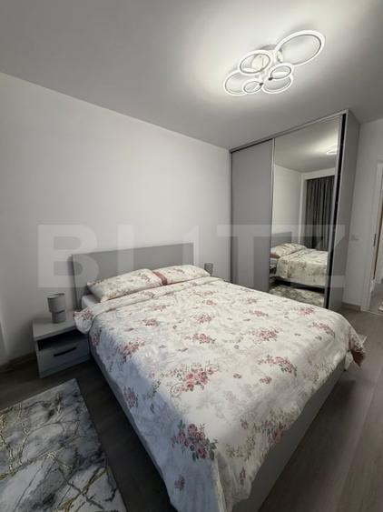 Apartament cu 3 camere semidecomandat, mobilat în Florești