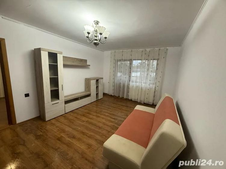 Apartament cu 3 camere decomandat în Dorobanți 1