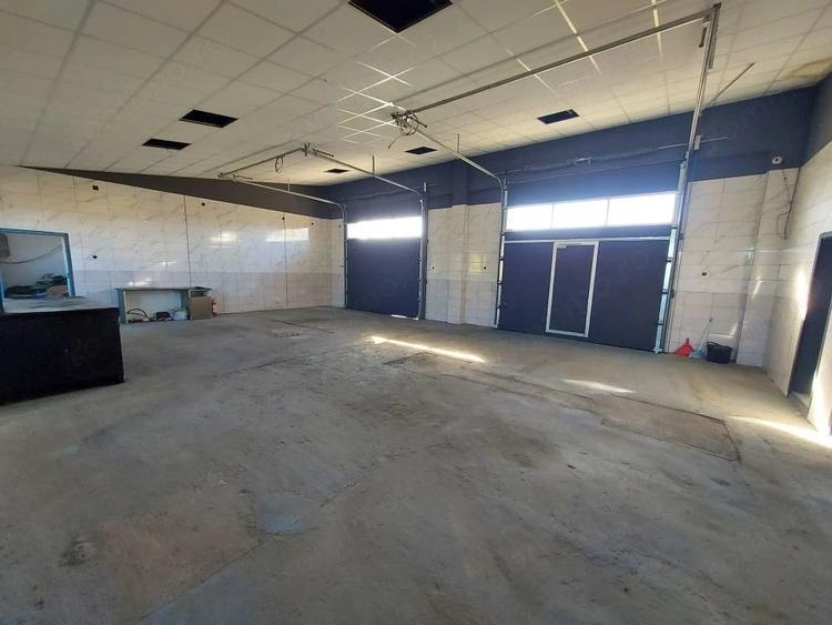 Spațiu comercial, de 250 mp, în Bascov