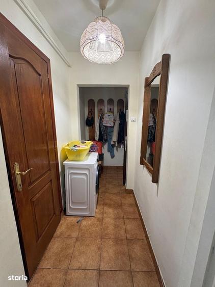 Apartament cu 2 camere nedecomandat în Primăverii