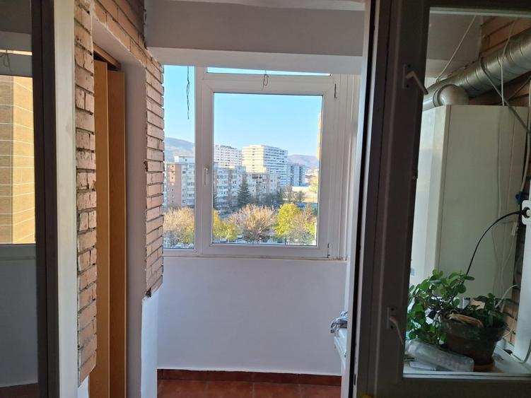 Apartament cu 2 camere decomandat în Ostroveni