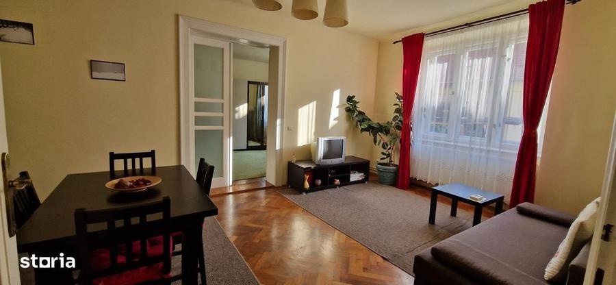 Apartament cu 2 camere nedecomandat în Cristian
