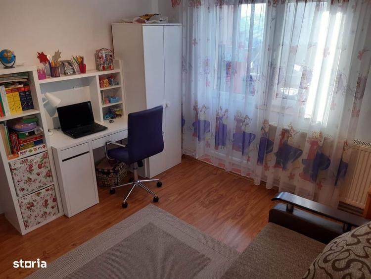 Apartament cu 2 camere, mobilat în Central