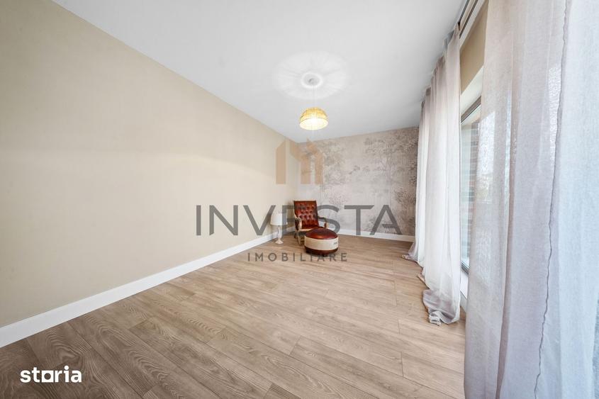 Apartament cu 3 camere semidecomandat în Borhanci